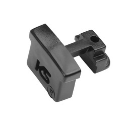 ZS. zaślepka szyny ze śrubką czarna